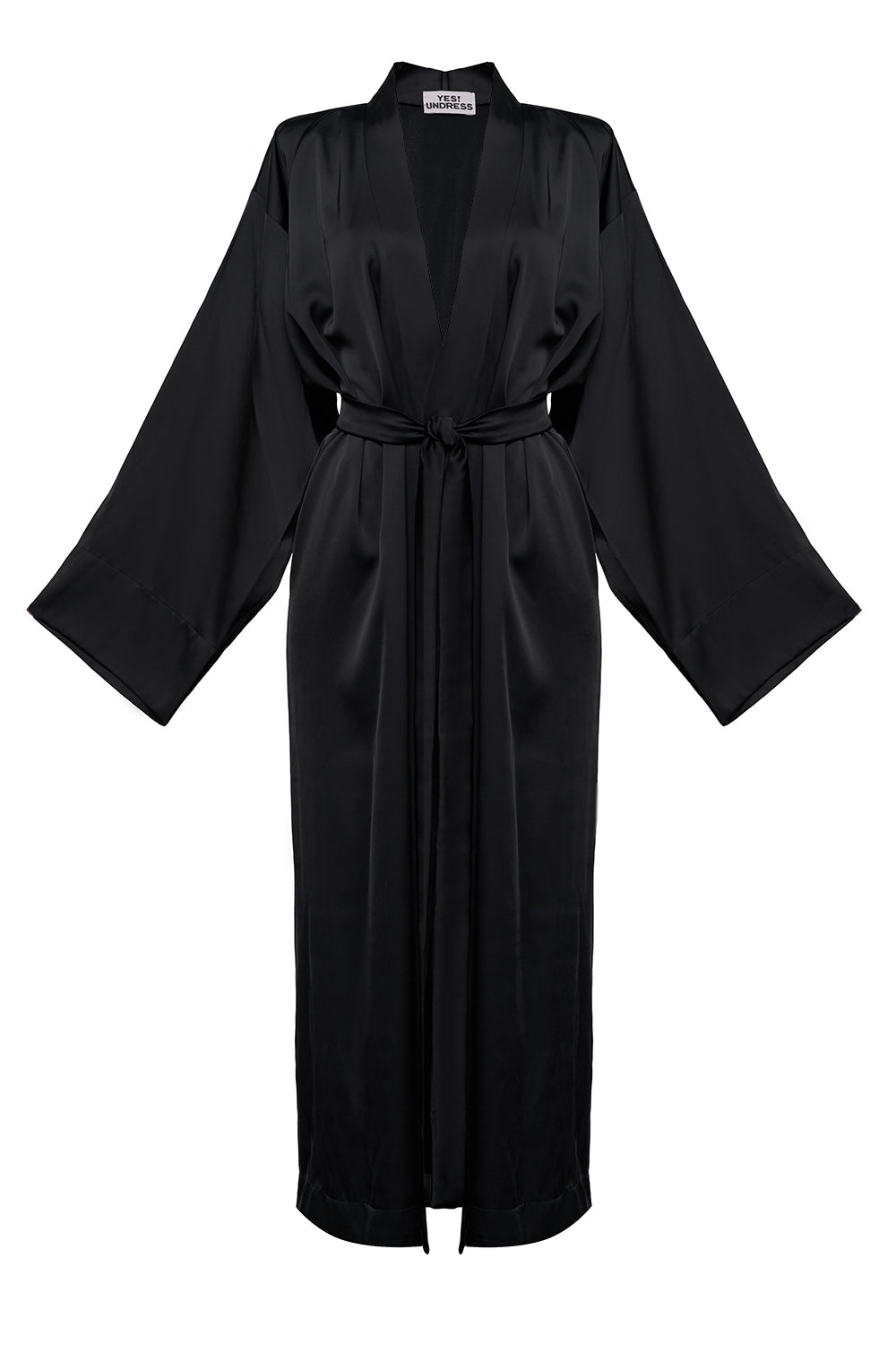Kasumi black kimono robe