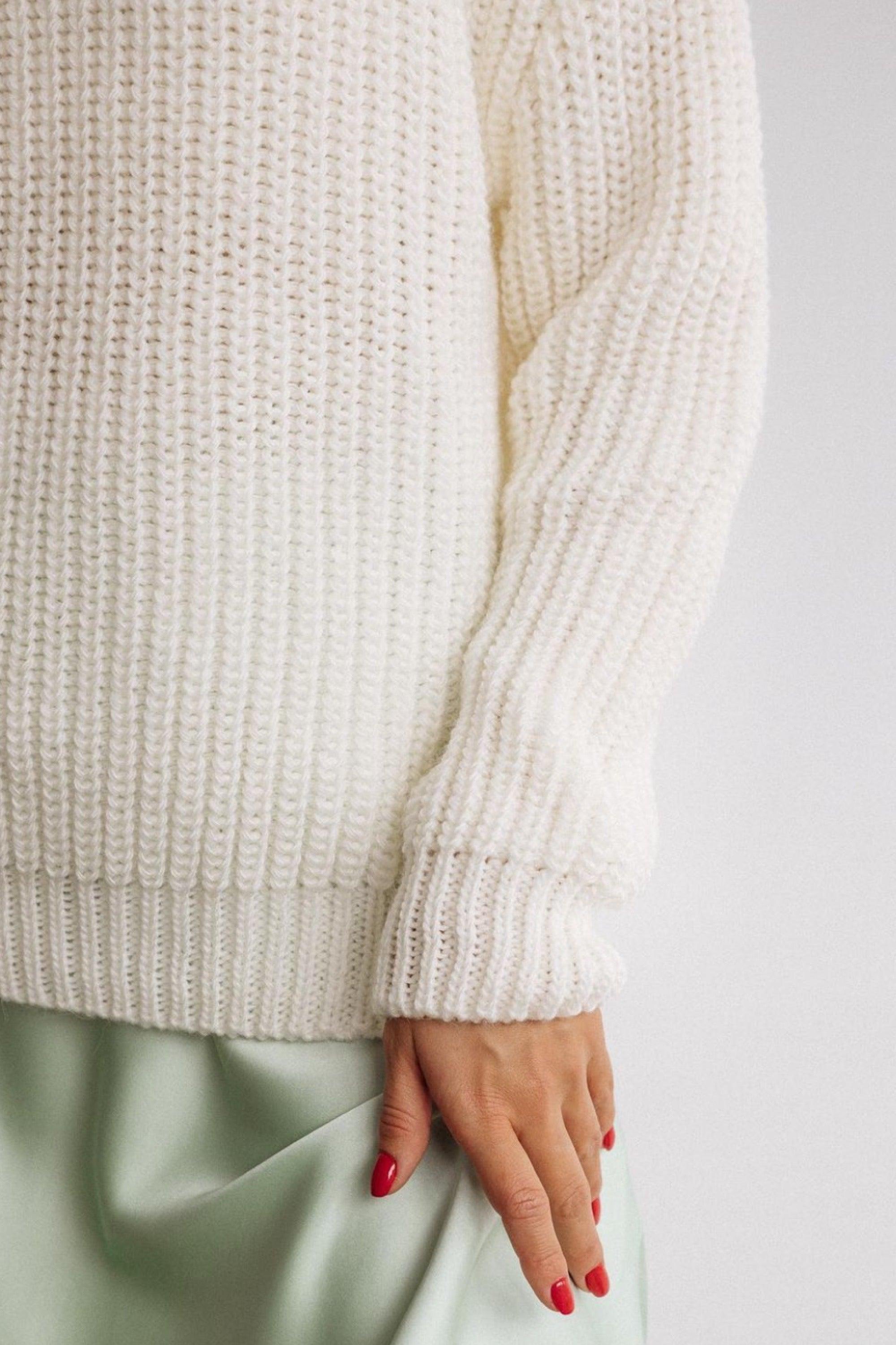 Ivory knitted sweater 'Vilnius' - yesUndress