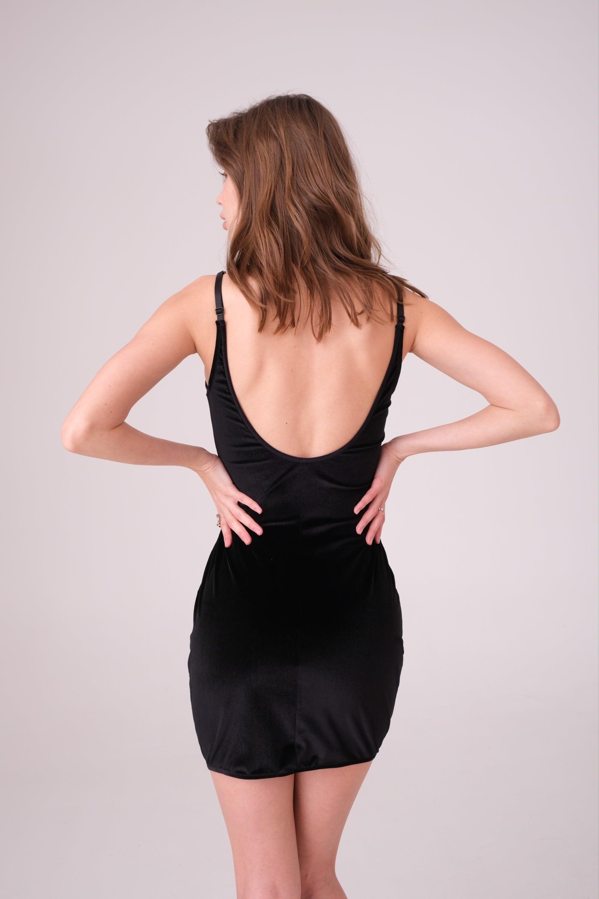 Оксамитова сукня Velvetta black на ланцюжках
